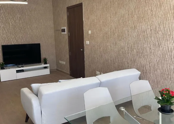 Three Bedroom Apartment San Gwan